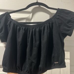 Hollister crop top size xs, black.